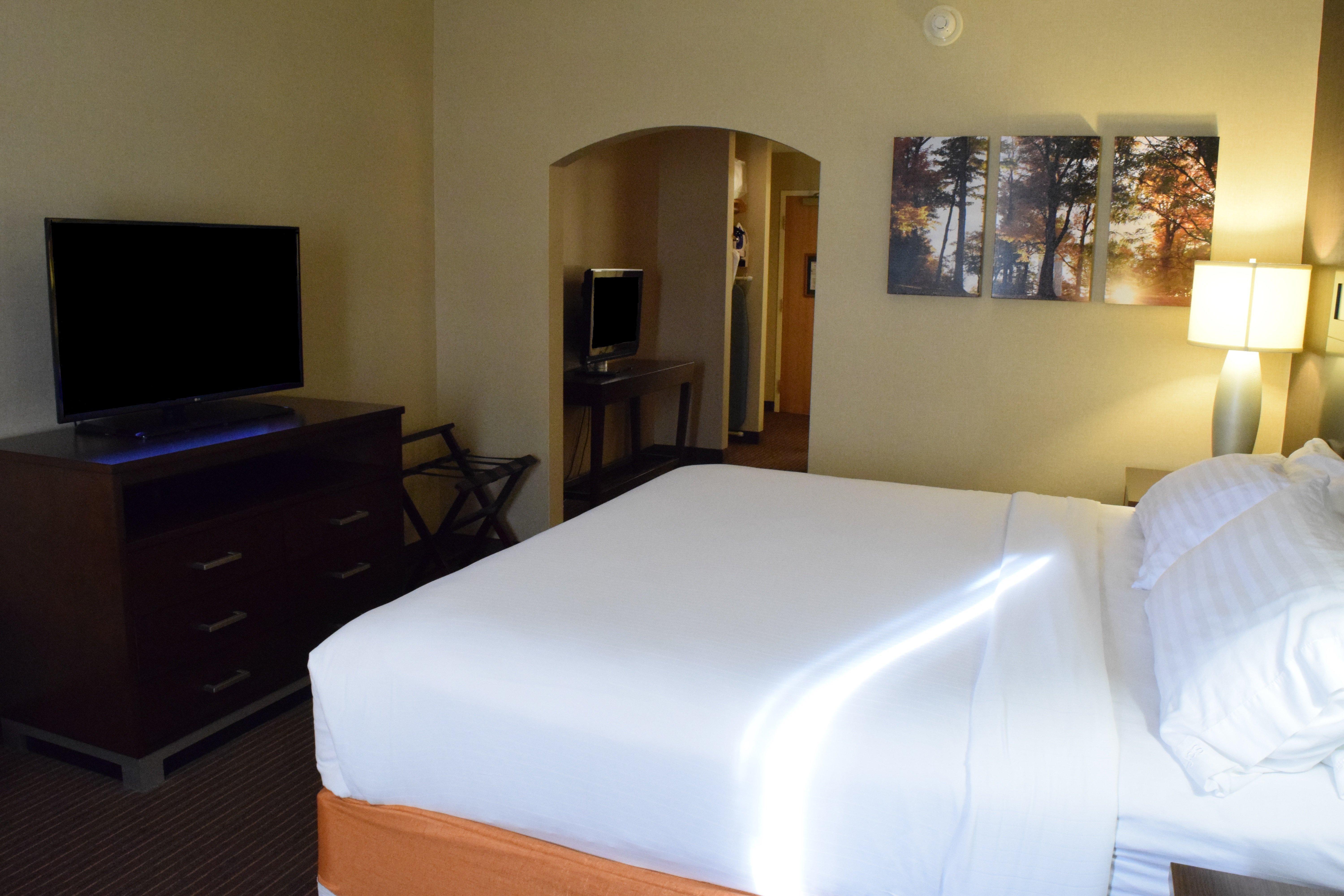 Holiday Inn Express Hotel & Suites Watertown - Thousand Islands By Ihg Екстер'єр фото